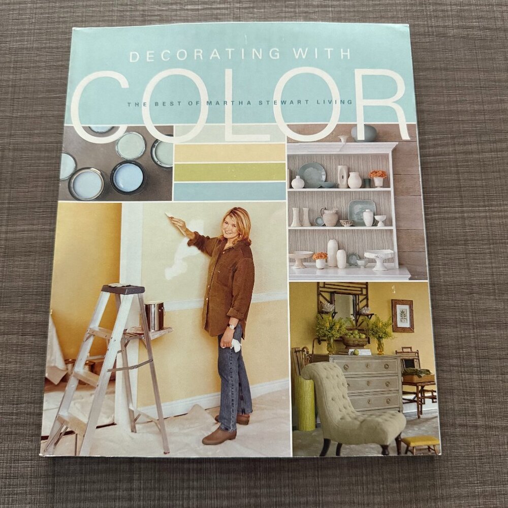 Martha Stewart - Decorating with Color (paperback)